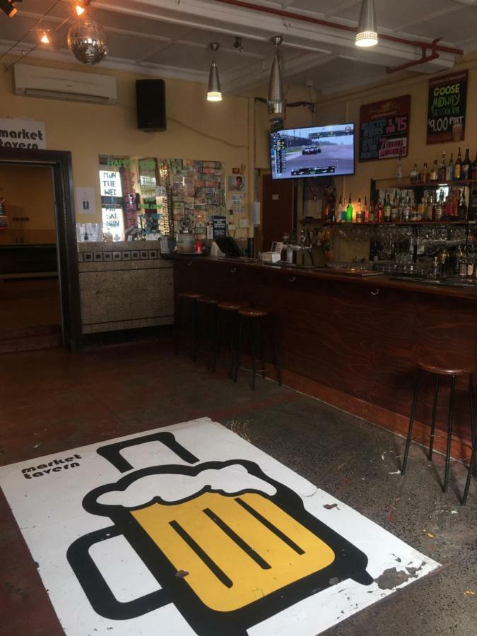Market Tavern Hostel & Bar Ville de Ville de Melbourne Extérieur photo